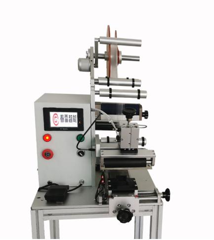 Casos de aplicação prática de máquina de rotulagem semi-automática de rolagem plana